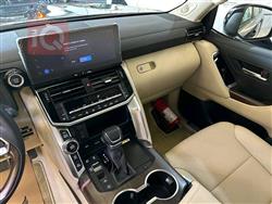 تۆیۆتا لاند کروزەر